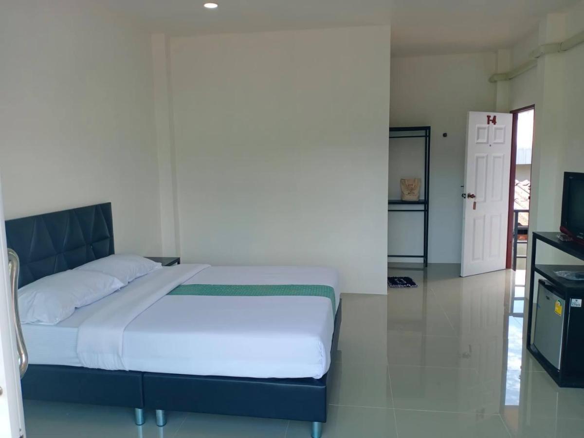 Tom'S House Hotel Khura Buri Екстериор снимка