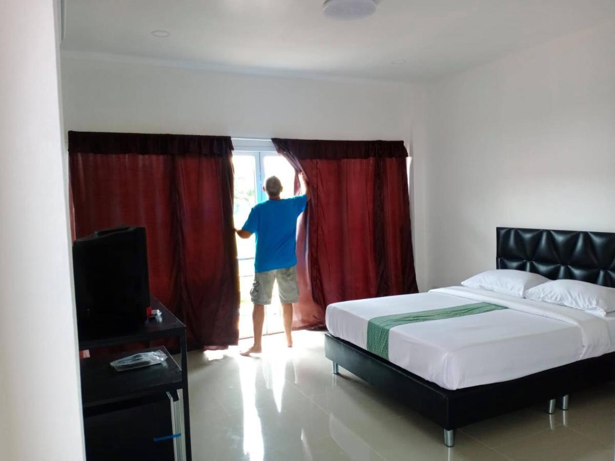 Tom'S House Hotel Khura Buri Екстериор снимка